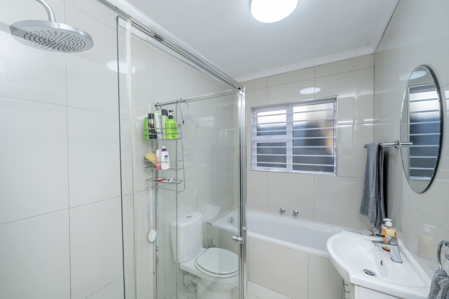 3 Bedroom Property for Sale in Protea Village Western Cape